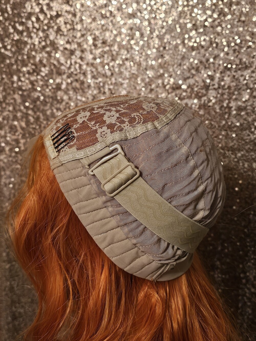 Wig - Picture 5 of 6